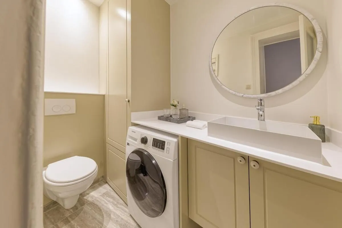 Apartment In The Hyper-Center Bruxelles